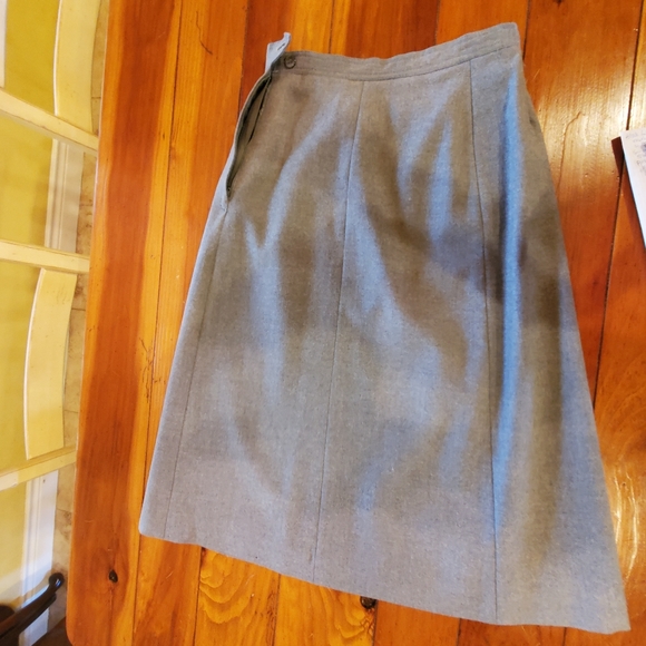 Roth-LeCover California 100% Wool Gray Skirt, lined, Size 8 - Picture 2 of 5